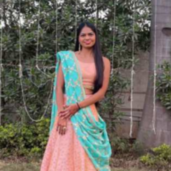 Profile picture of DHWANI SHAH
