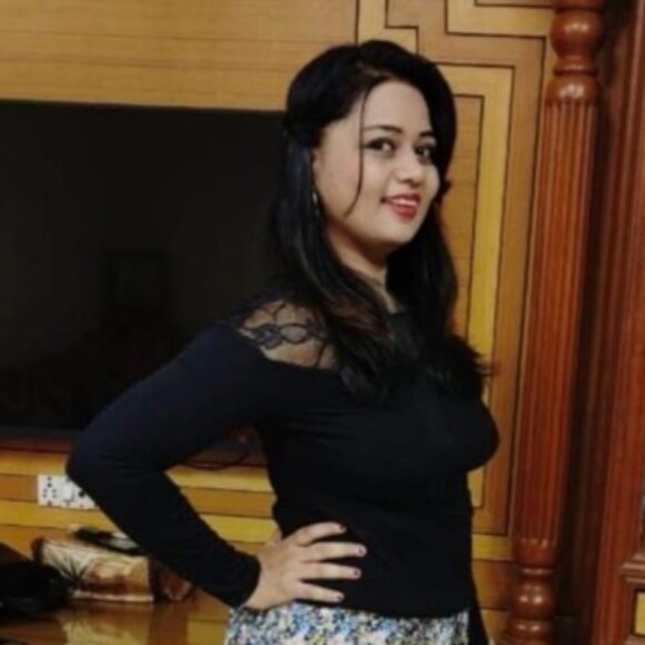 Profile picture of DHWANI SHAH