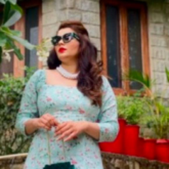 Profile picture of DR IPSA SHAH