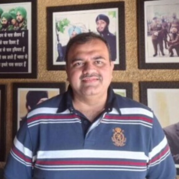 Profile picture of KUNDAN SHAH