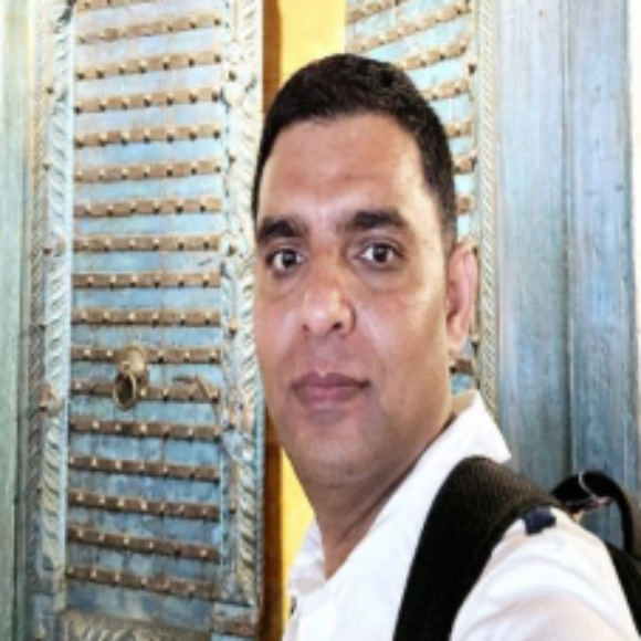 Profile picture of DIVYESH SONI