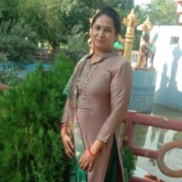 Profile picture of MINAL VAKANI